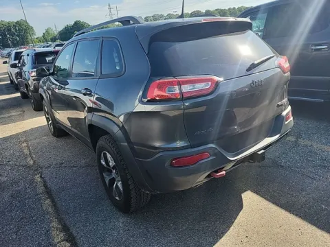 Photos of 2016 Jeep Cherokee Trailhawk for sale in Spring Lake, MI at Lakeside Automotive Group