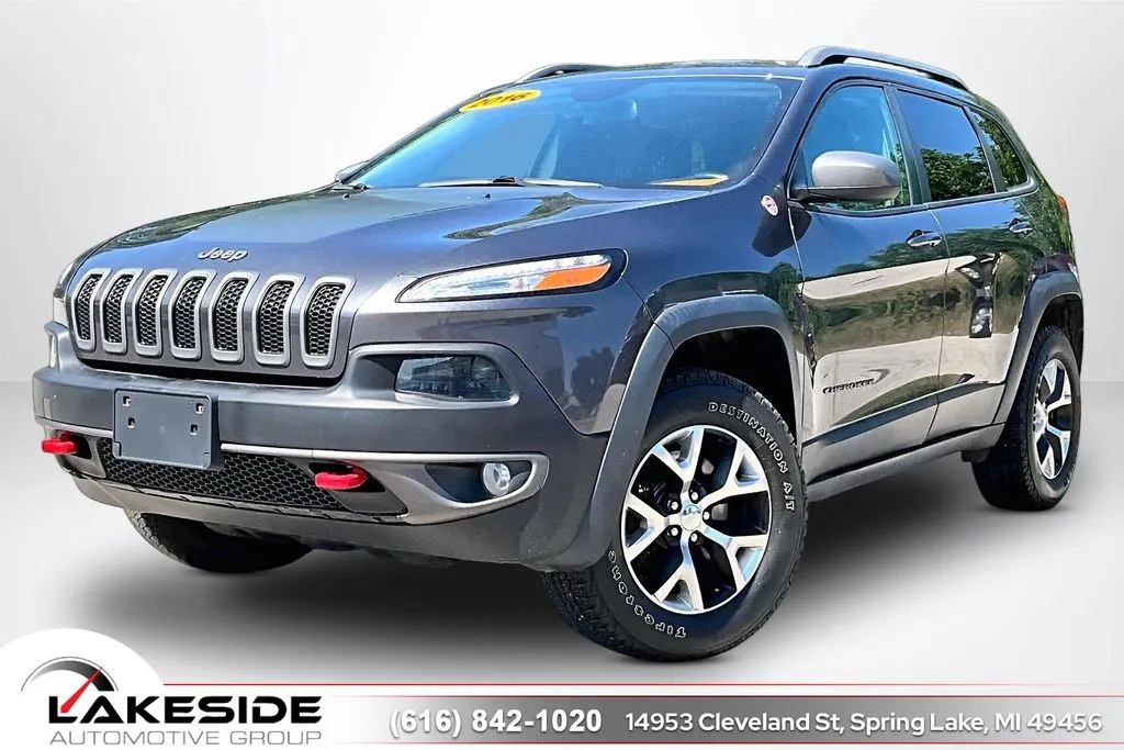Gray 2016 Jeep Cherokee Trailhawk for sale in Spring Lake, MI