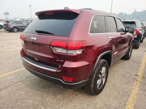 Another view of 2021 Jeep Grand Cherokee Limited for sale in Spring Lake, MI at Lakeside Automotive Group