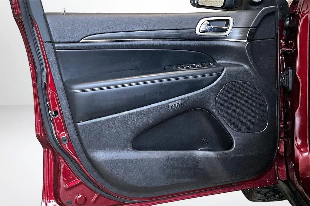 Jeep Grand Cherokee photo 20