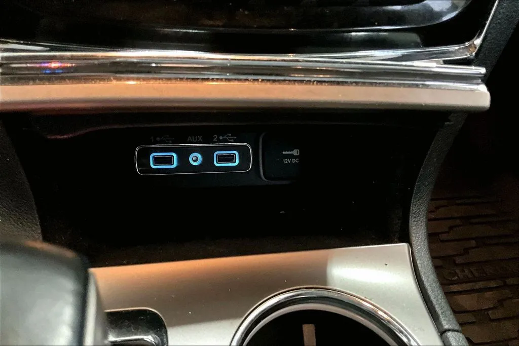 Jeep Grand Cherokee photo 16