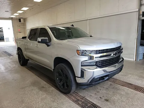 More photos of 2020 Chevrolet Silverado 1500 LT at Lakeside Automotive Group, MI