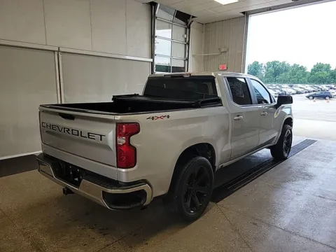 More photos of 2020 Chevrolet Silverado 1500 LT at Lakeside Automotive Group, MI