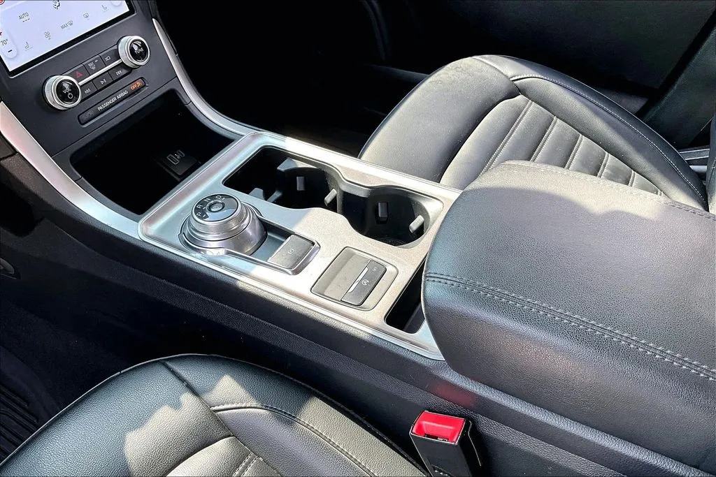 Ford Edge photo 18