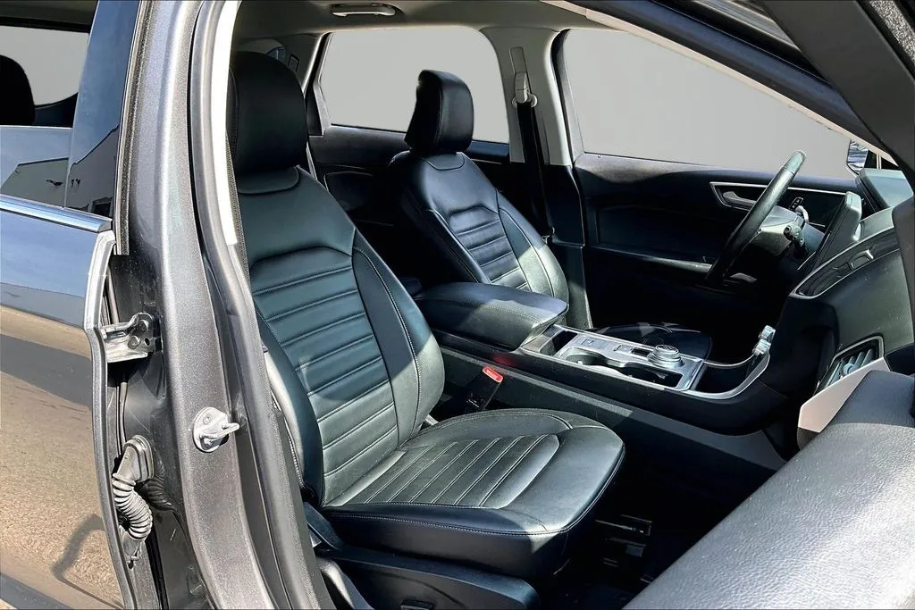 Ford Edge photo 28