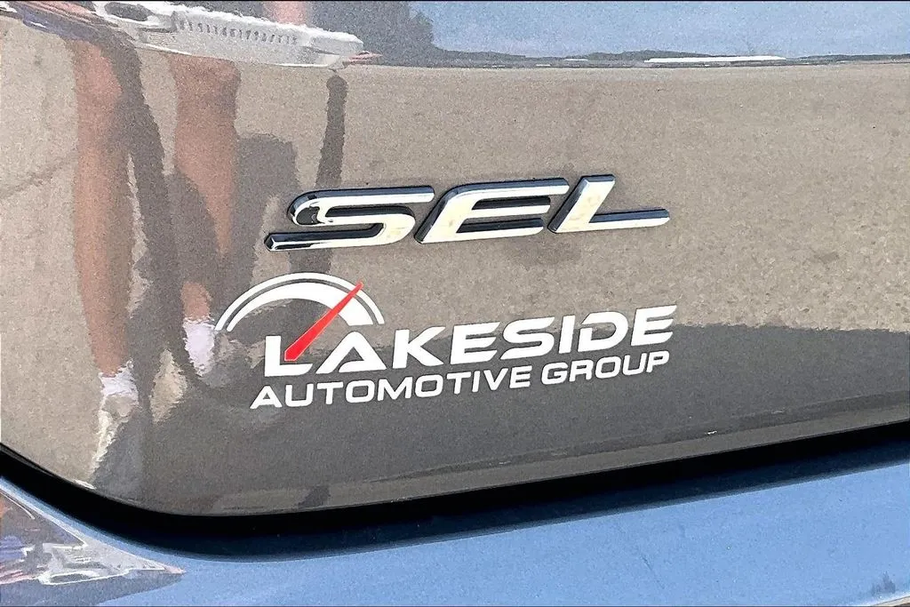 Ford Edge photo 24