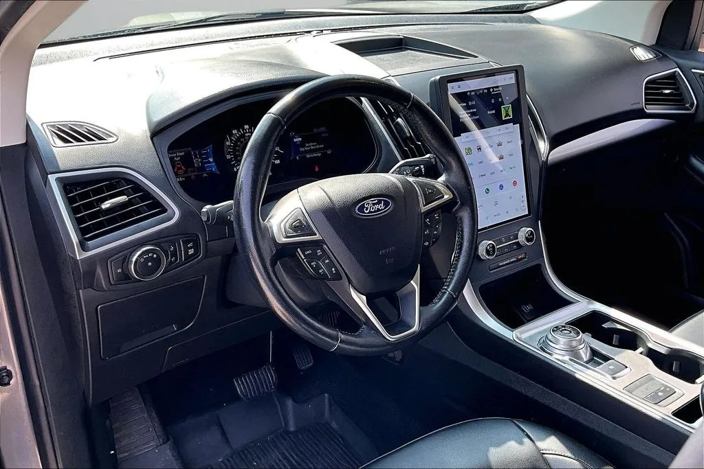 Ford Edge photo 17