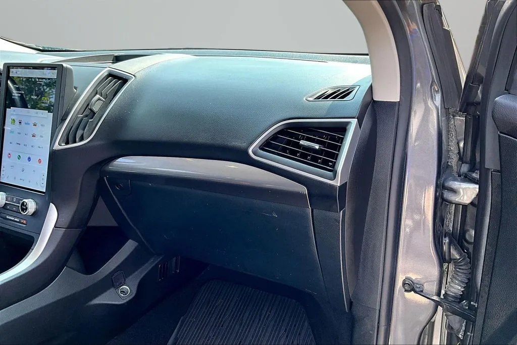 Ford Edge photo 26