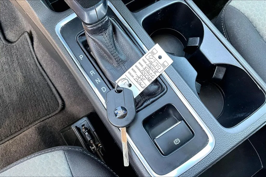 Ford Escape photo 30