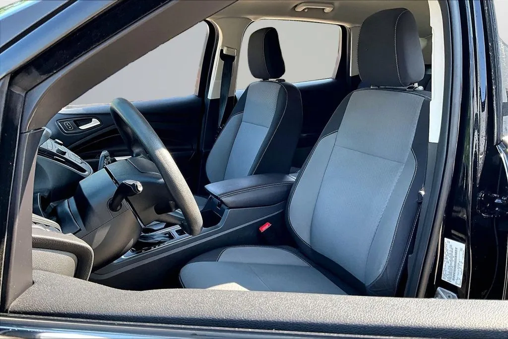 Ford Escape photo 18