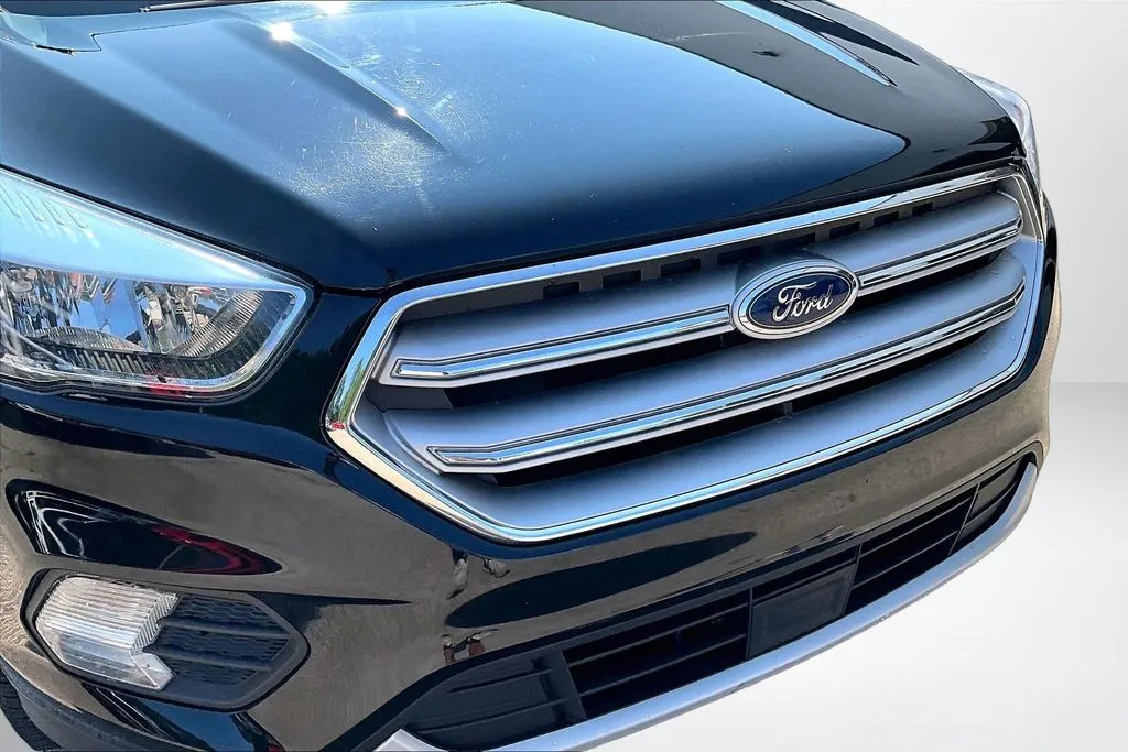 Ford Escape photo 28