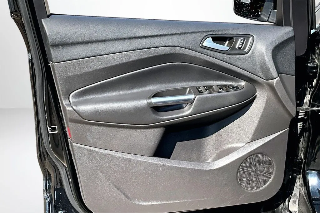 Ford Escape photo 17