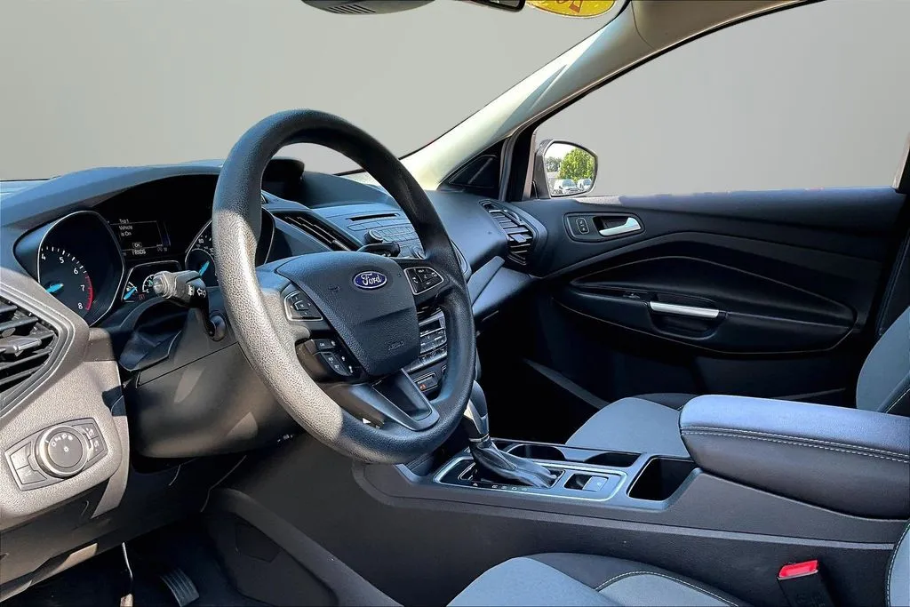 Ford Escape photo 14