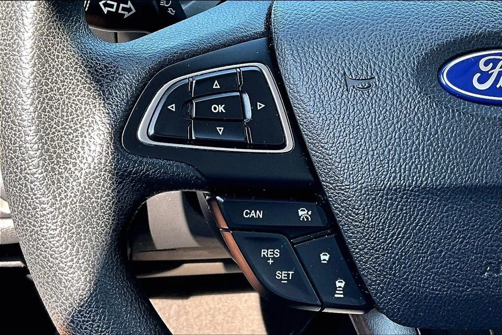 Ford Escape photo 10