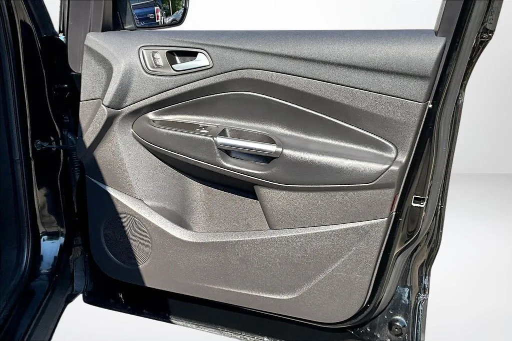 Ford Escape photo 23