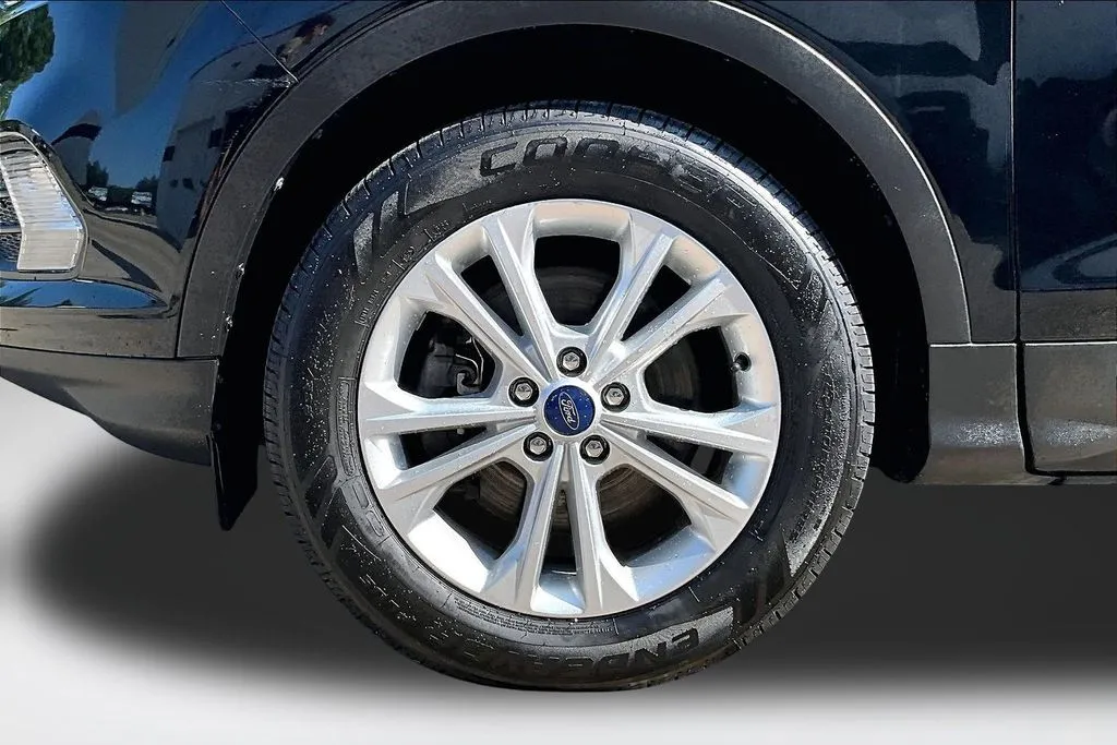 Ford Escape photo 29
