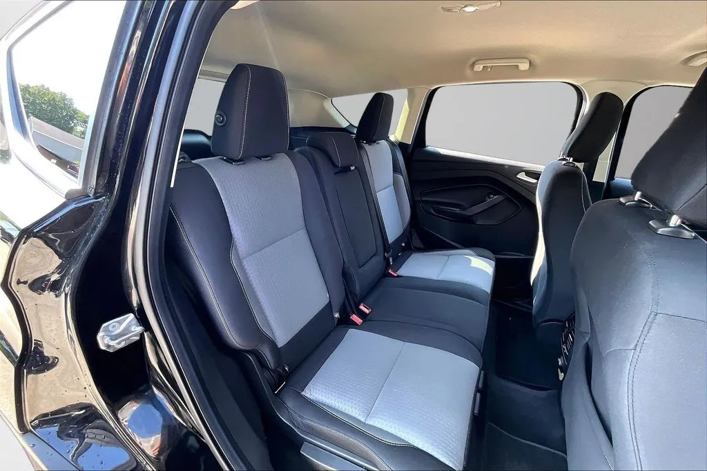 Ford Escape photo 21