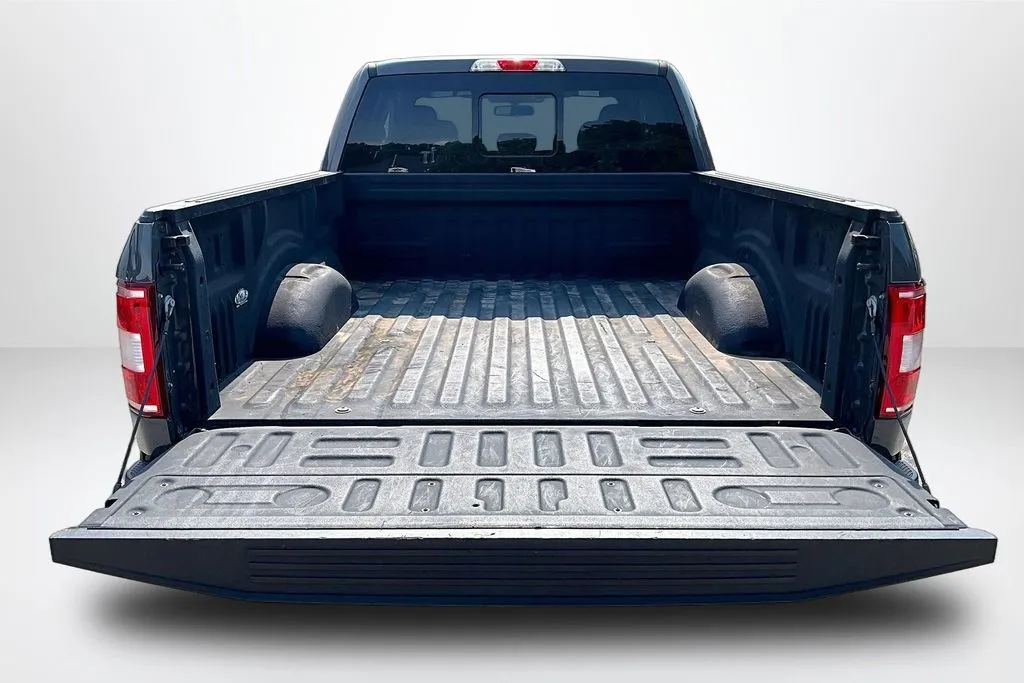 Ford F-150 photo 7