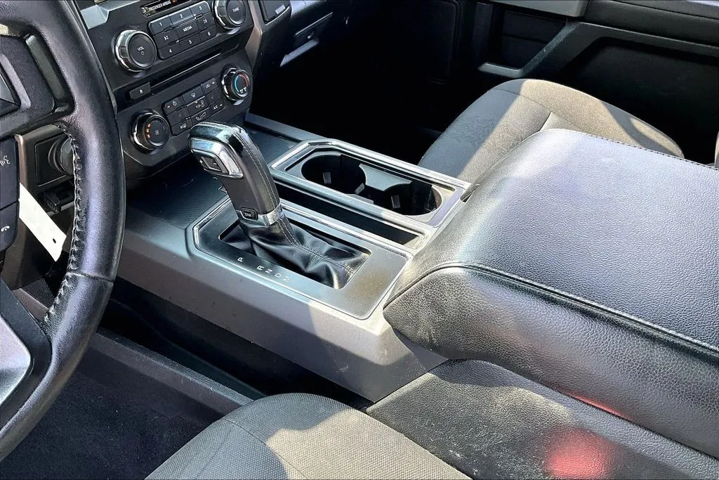 Ford F-150 photo 19