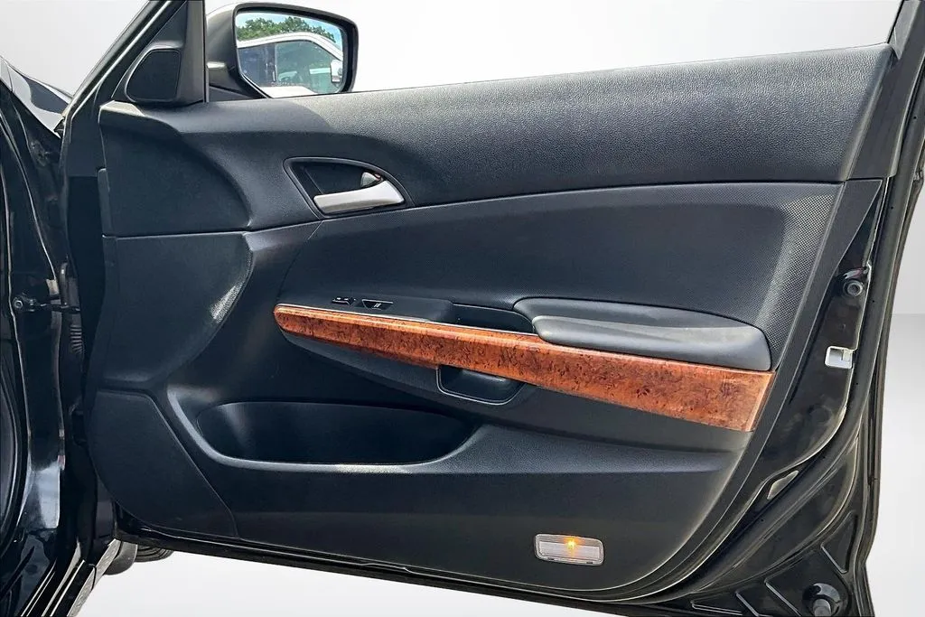 Honda Accord photo 27