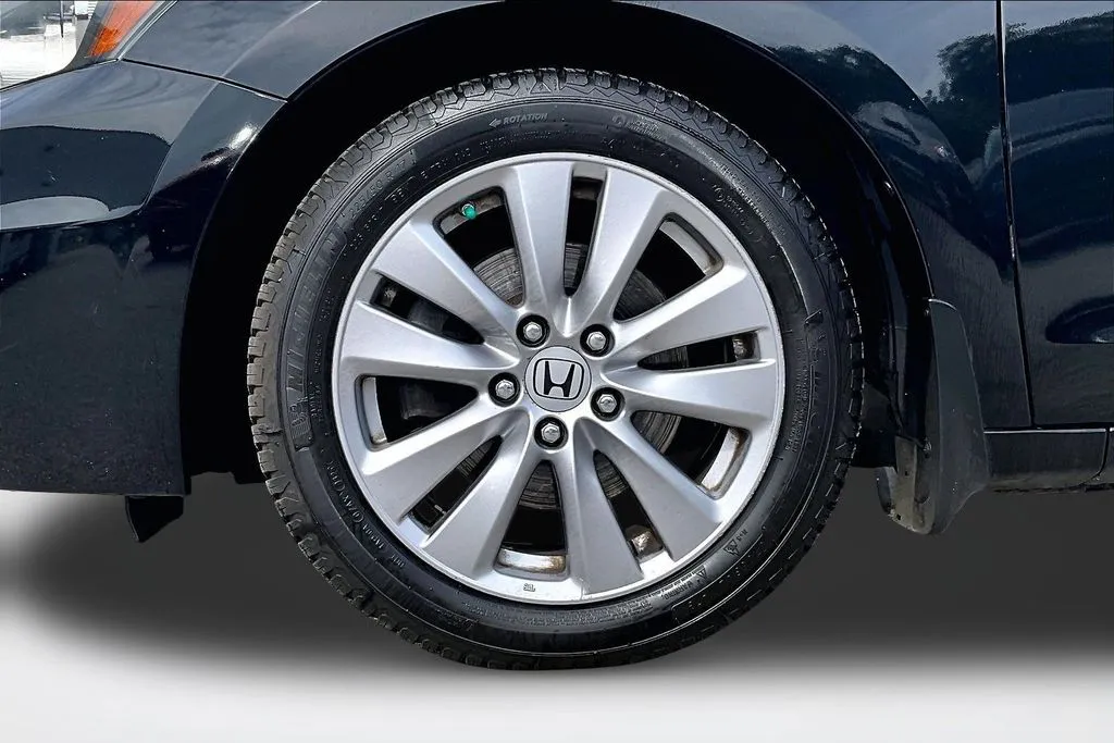 Honda Accord photo 33