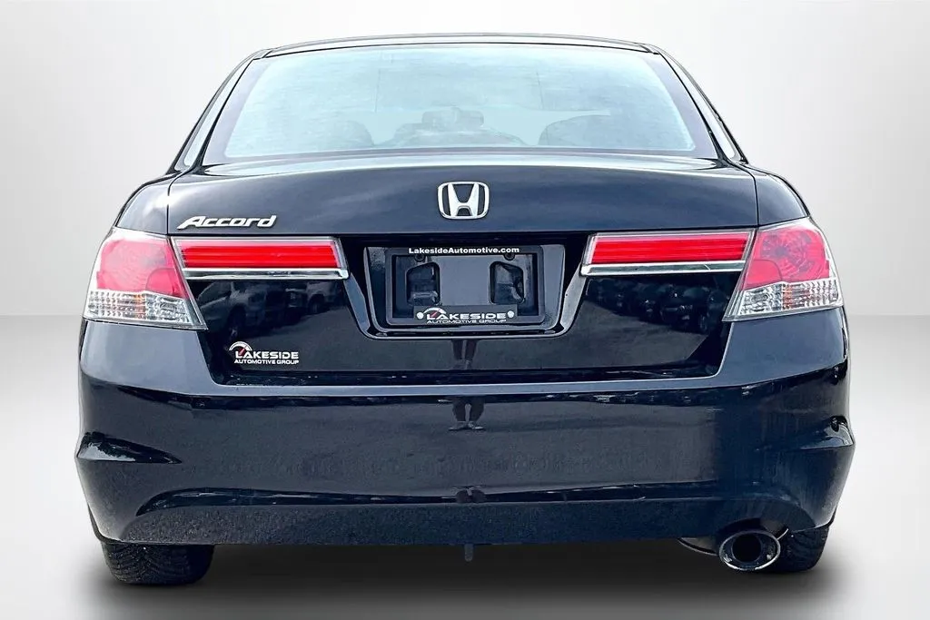 Honda Accord photo 6