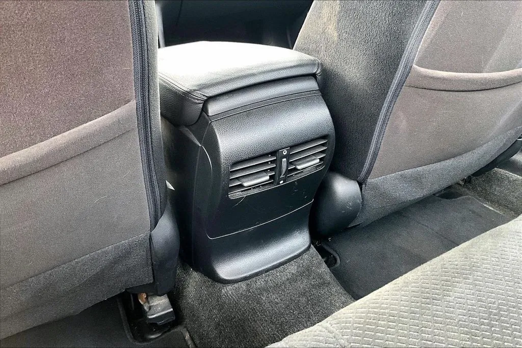 Honda Accord photo 10