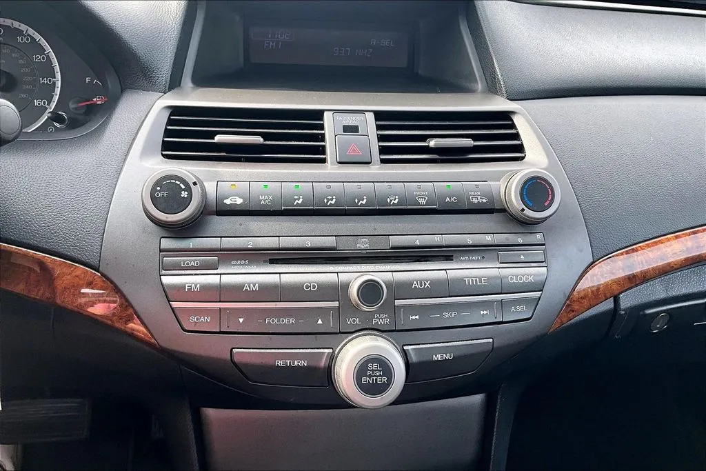 Honda Accord photo 14