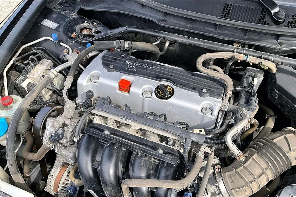 Honda Accord photo 30
