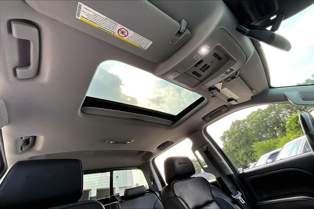 GMC Sierra photo 27