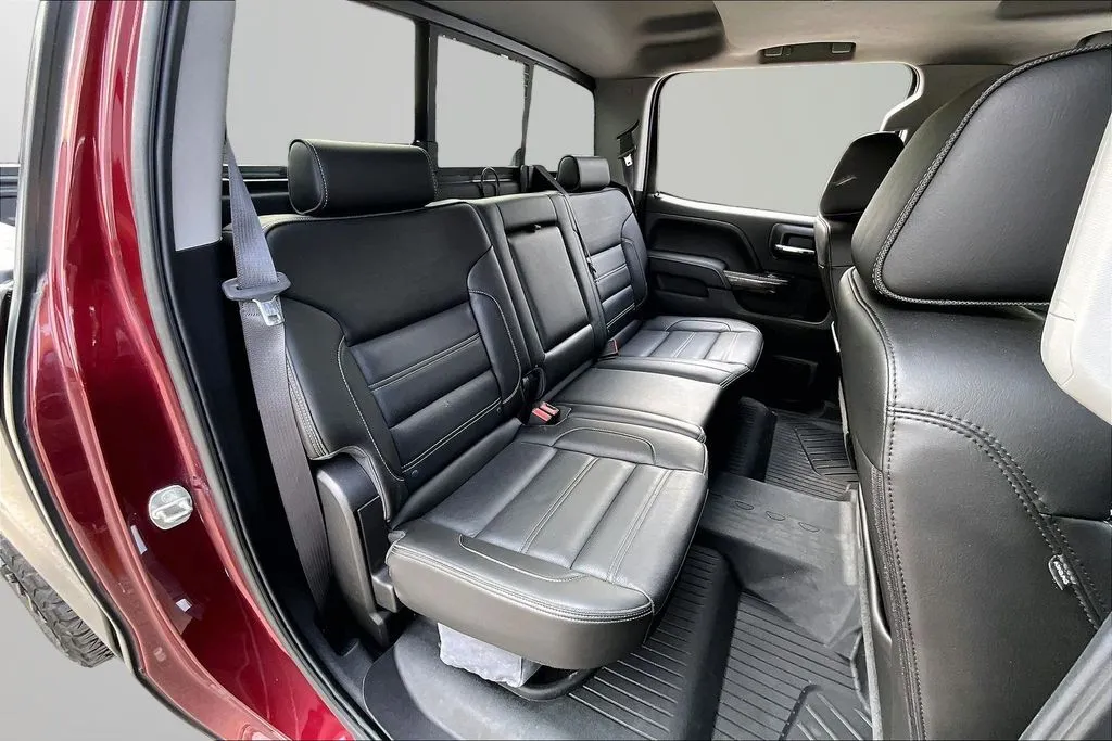 GMC Sierra photo 25