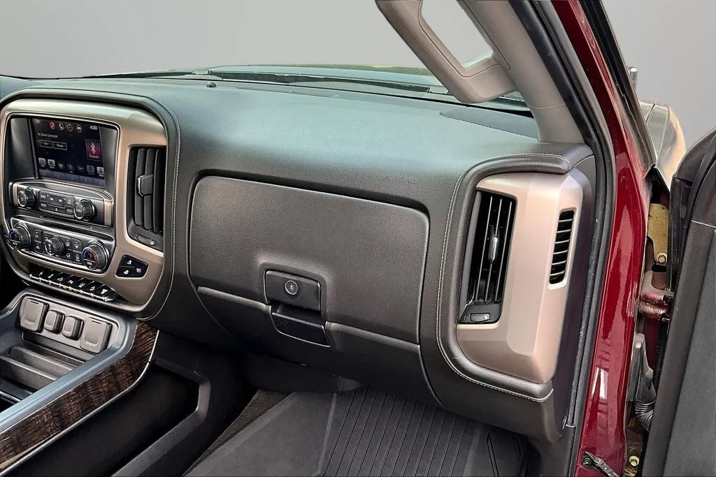 GMC Sierra photo 26