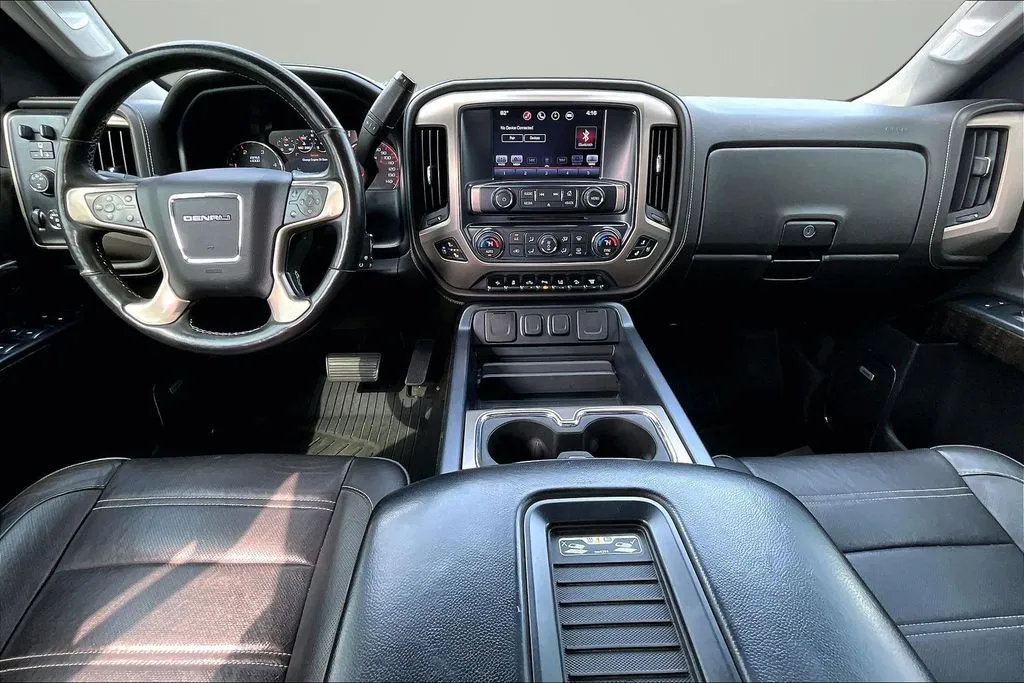 GMC Sierra photo 8