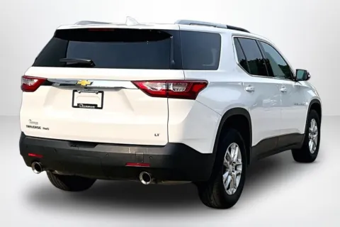 More photos of 2018 Chevrolet Traverse LT at Lakeside Automotive Group, MI