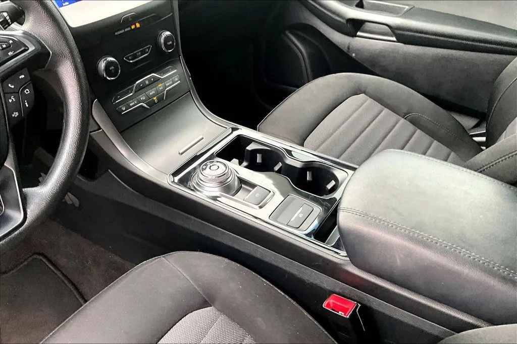 Ford Edge photo 18