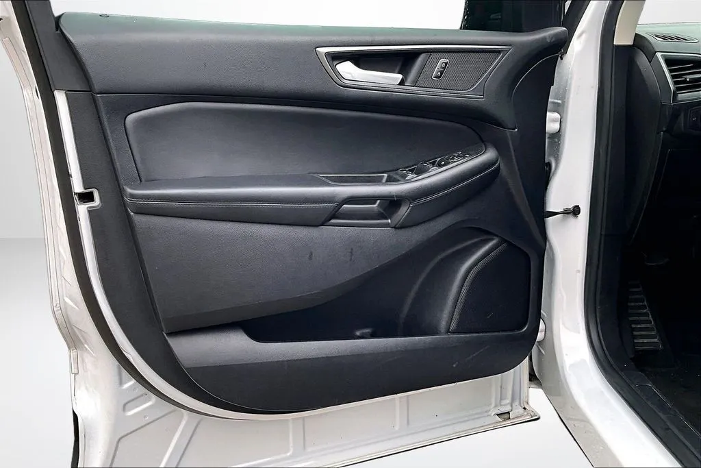 Ford Edge photo 20