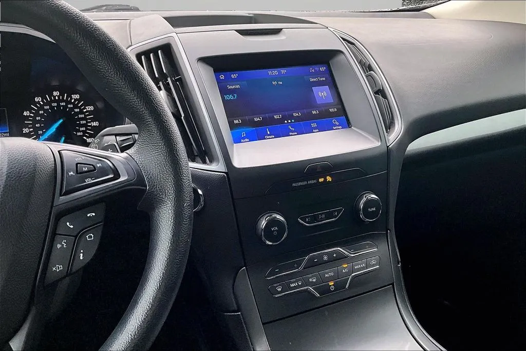 Ford Edge photo 9