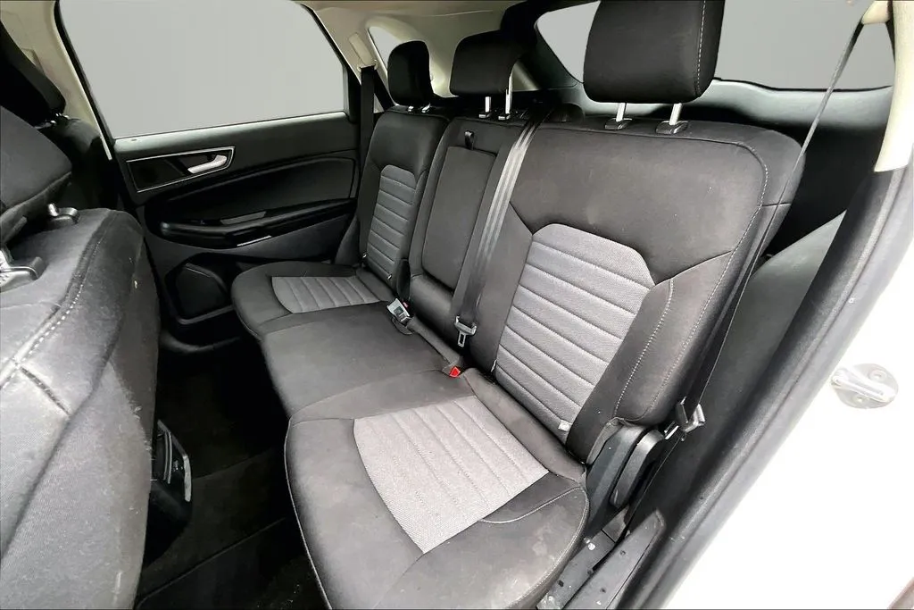 Ford Edge photo 22