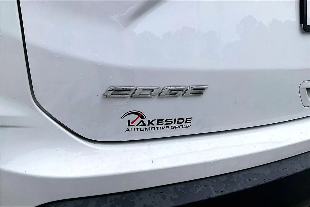 Ford Edge photo 24