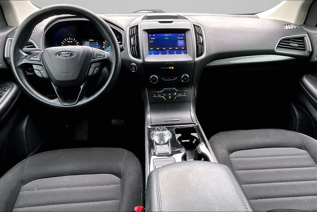 Ford Edge photo 7