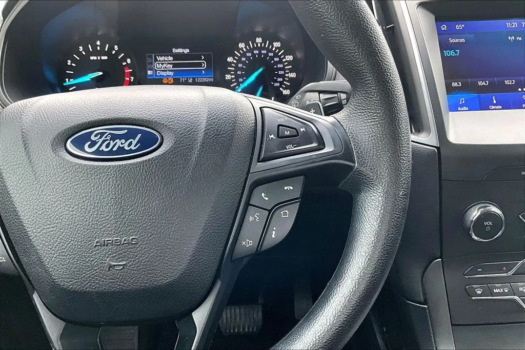 Ford Edge photo 12