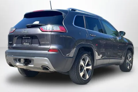 More photos of 2019 Jeep Cherokee Limited at Lakeside Automotive Group, MI