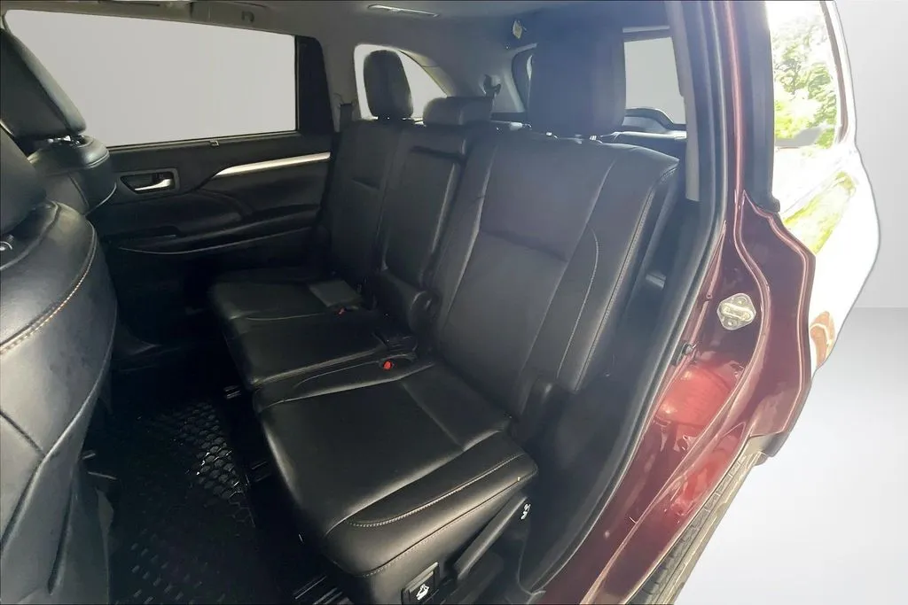 Toyota Highlander photo 22