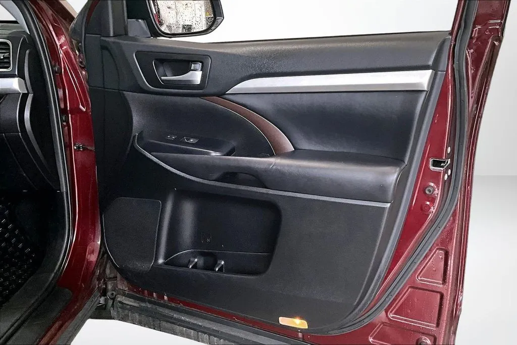 Toyota Highlander photo 29