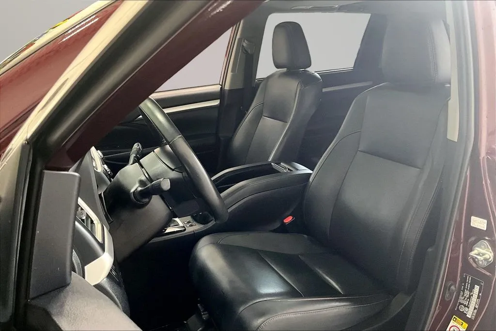 Toyota Highlander photo 21