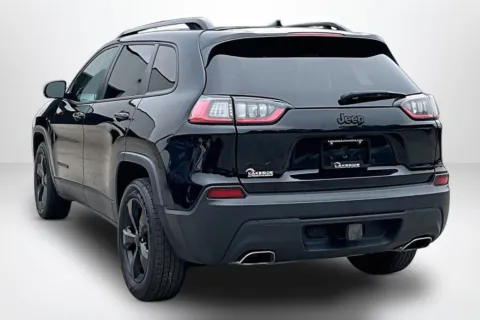 More photos of 2022 Jeep Cherokee Latitude Lux at Lakeside Automotive Group, MI