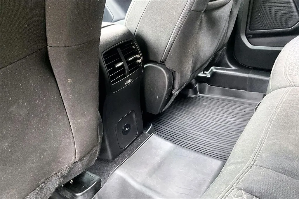 Ford Escape photo 10