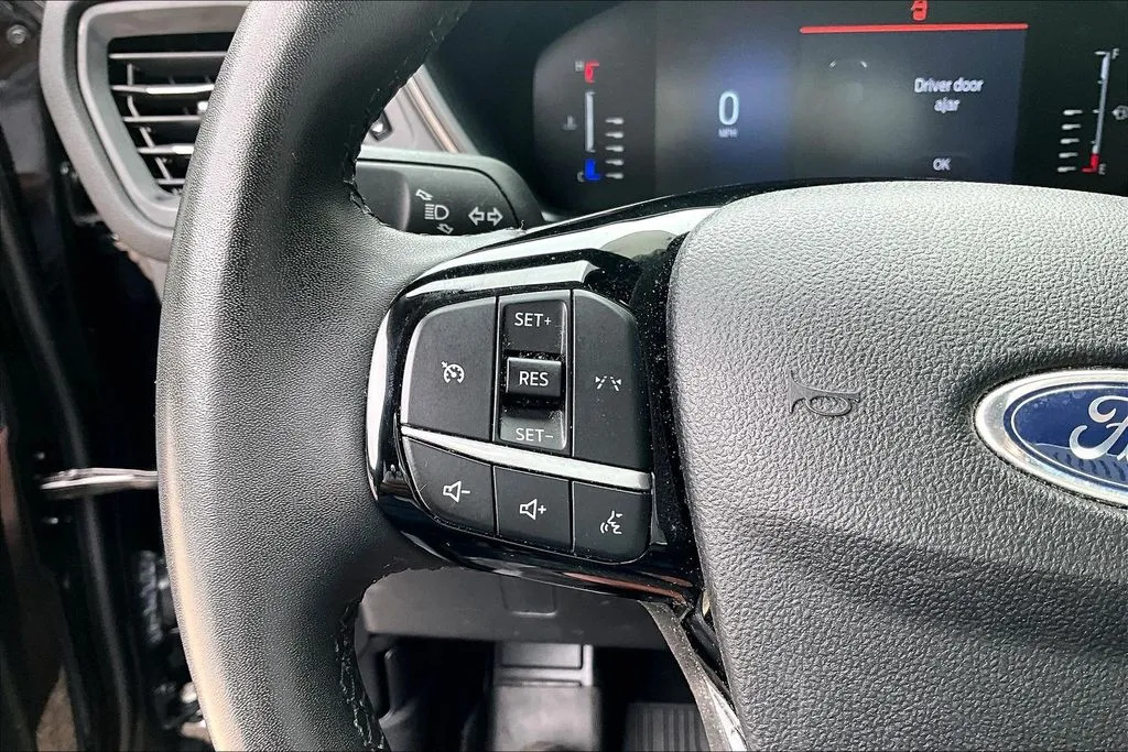 Ford Escape photo 11