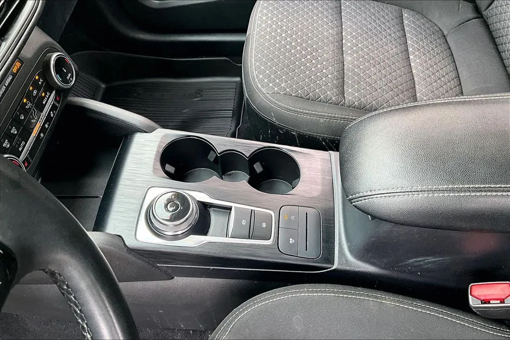 Ford Escape photo 18