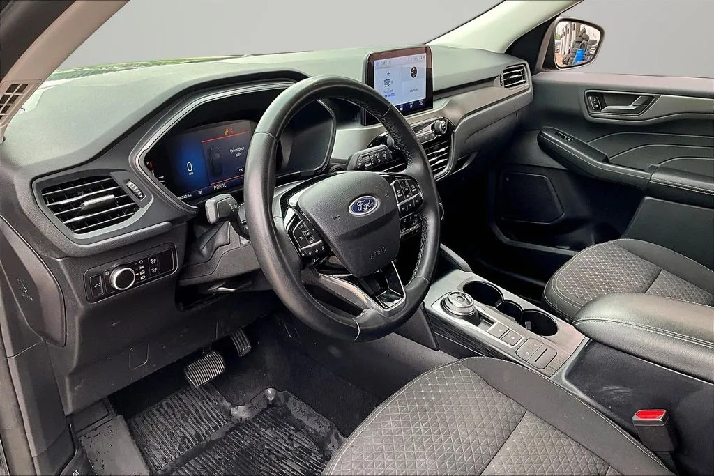 Ford Escape photo 17